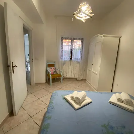Lulu Marin A Mare Tatil Evi *